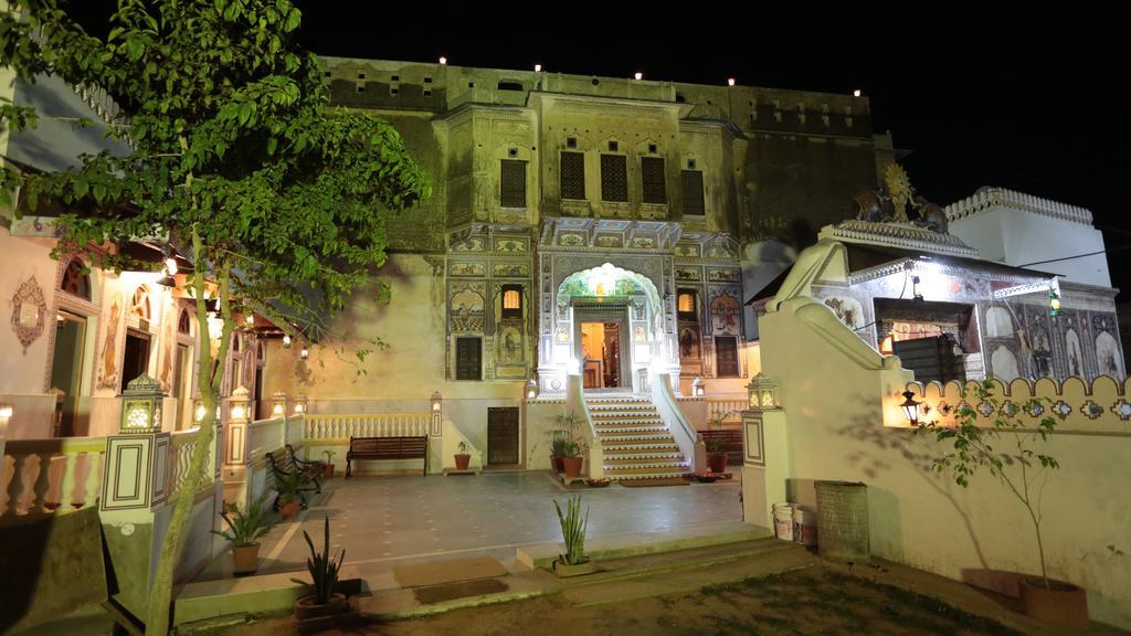 Hotel Radhika Haveli, Mandawa Mandāwa Exterior foto